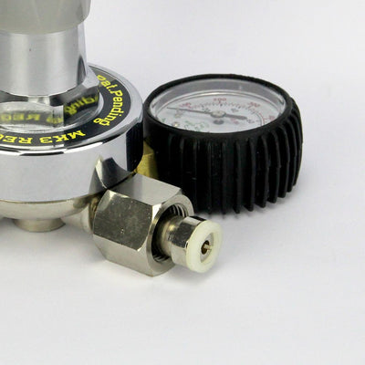 CO2 REGULATOR MK X DUAL GAUGE